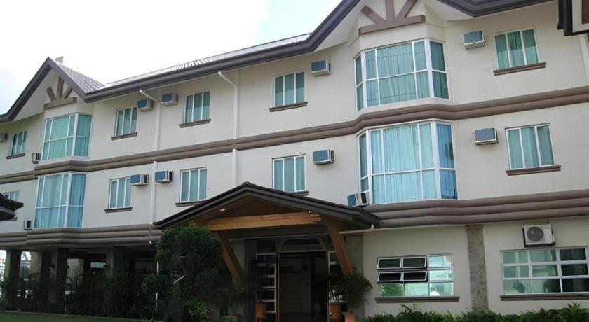 Chocolate And Berries Hotel Baliuag Eksteriør billede